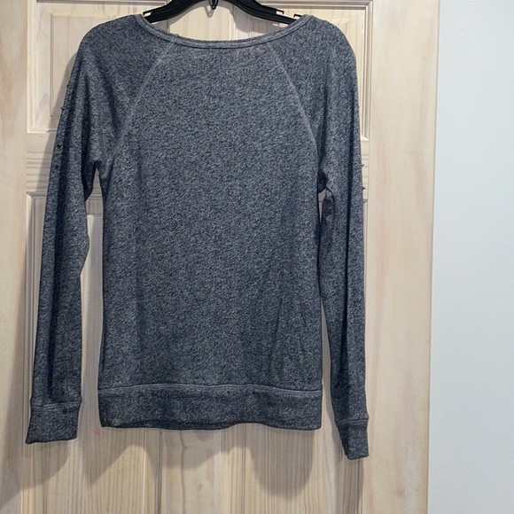 Sweater - Picture 4 of 4